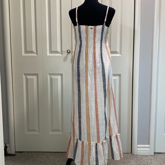 O’Neill Maxi Dress - Picture 4 of 6